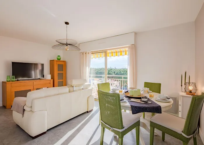 아파트 Le Riviera-1 By Interhome